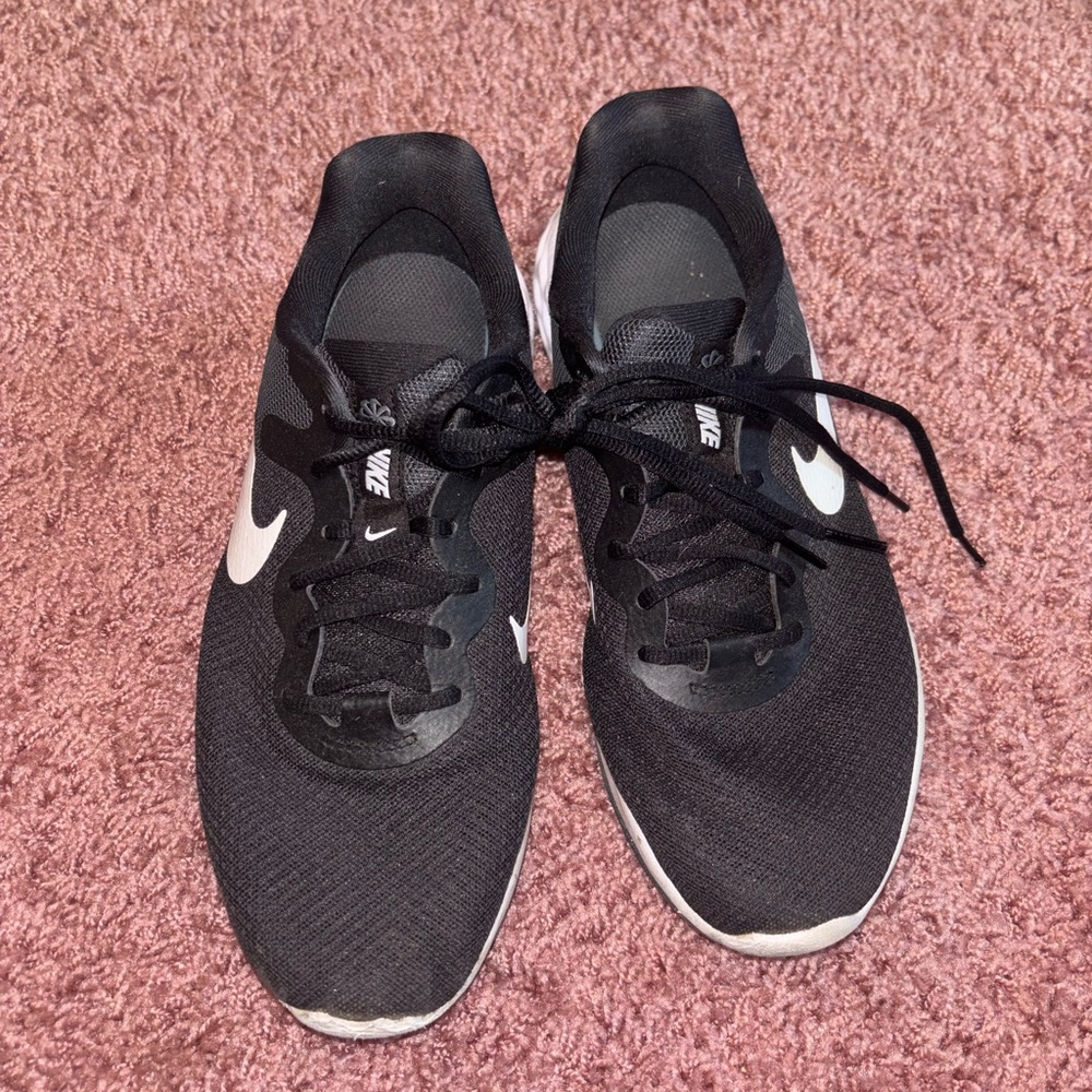 Nike Black and White Athletic Shoes